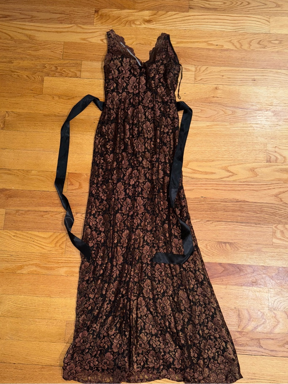 Cache dress - Picture 4 of 7